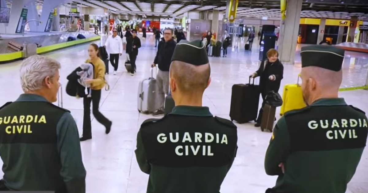 Venezuelan Former Diplomats Arrested at Madrid Airport with 50 Kilograms of Cocaine