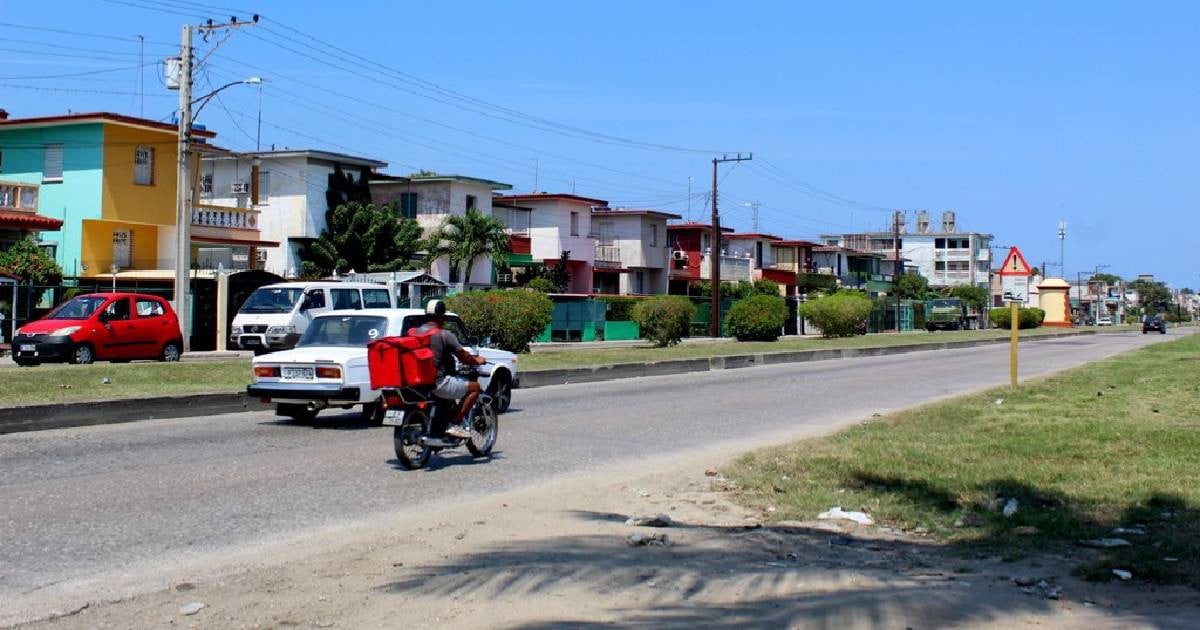 Five Buildings in Casino Deportivo Left Powerless for Over 48 Hours Due to Transformer Failure