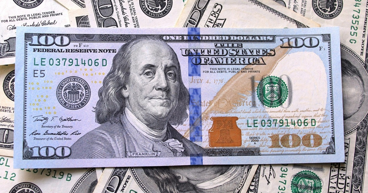 US Dollar Surpasses 750 Cuban Pesos in Informal Market Surge