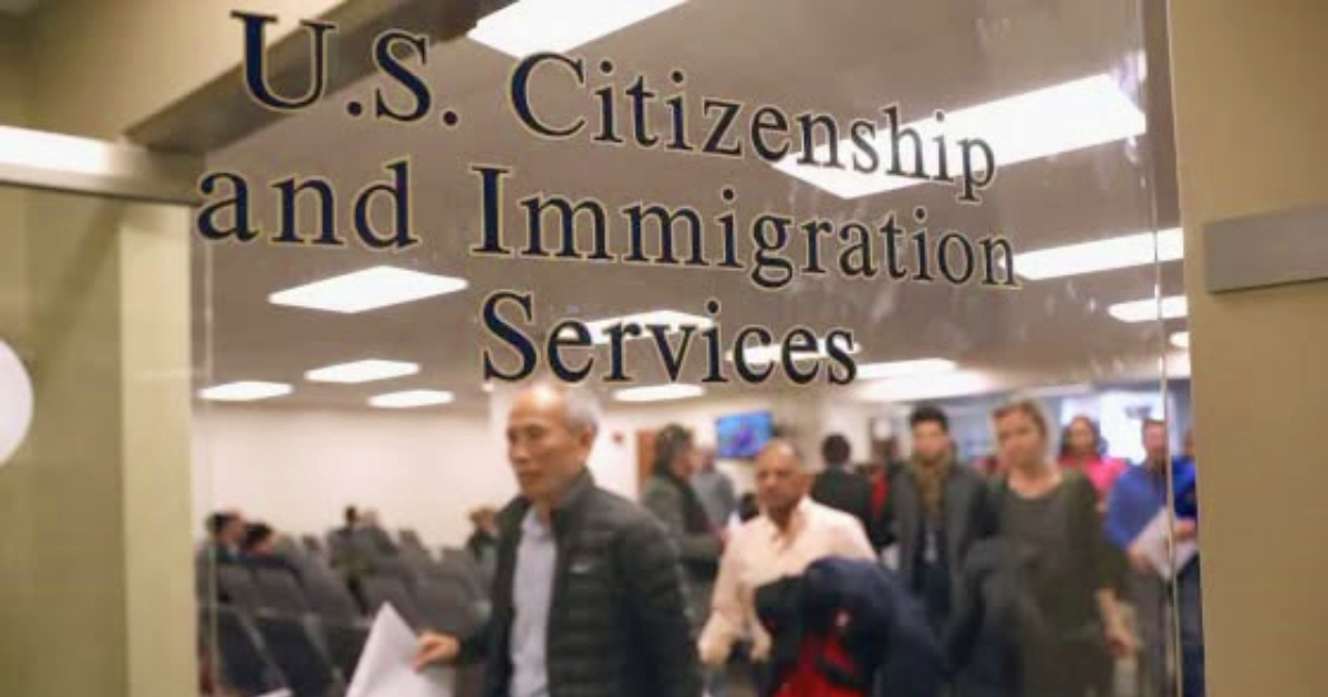 Citizenship Applications Stuck at USCIS Surge Past 727,000: Naturalization Wait Times Now Near 10 Months