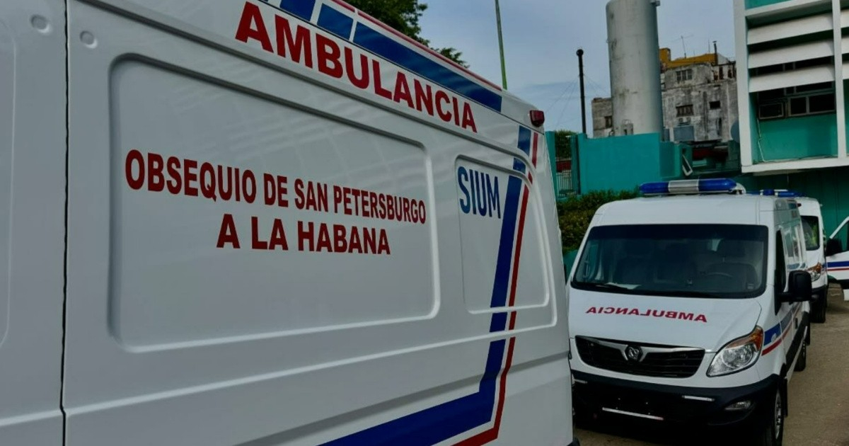 Russia Provides Medical Aid to Havana with Ambulance and Car Donation