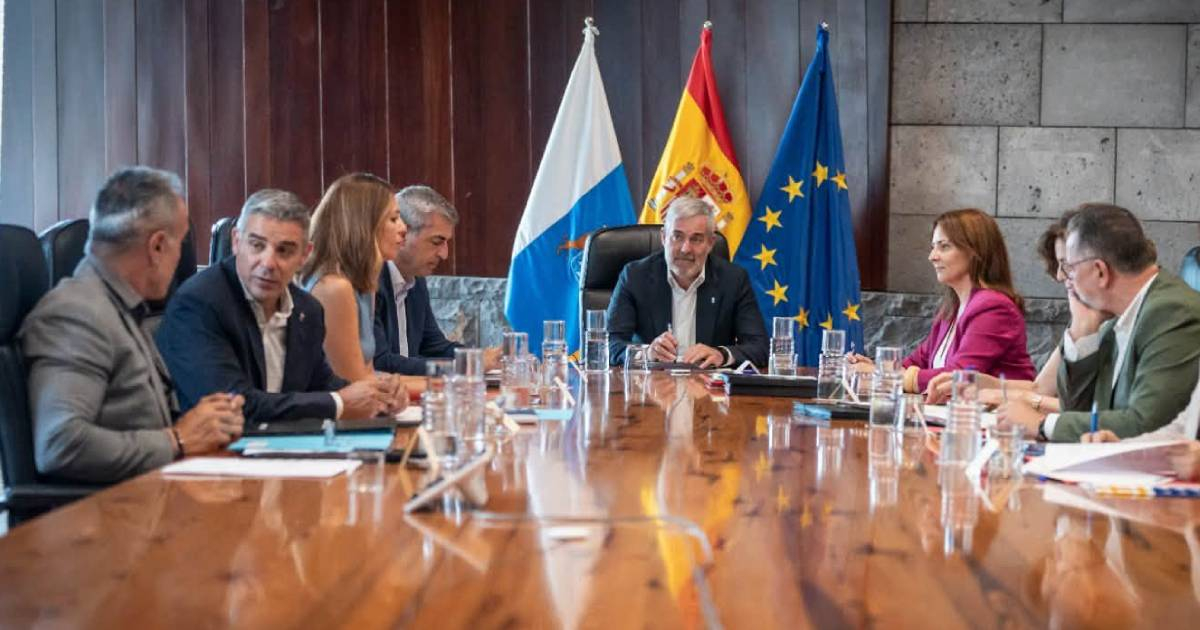 Canary Islands Unable to Send Food and Medicine to Cuban Emigrants for Over a Month