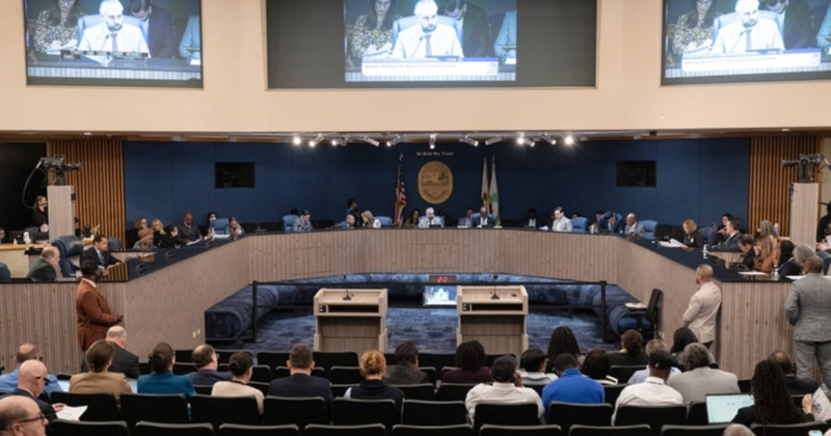 Florida's Amendment 3 Sparks Division Among Miami-Dade Politicians: What's at Stake for Residents?