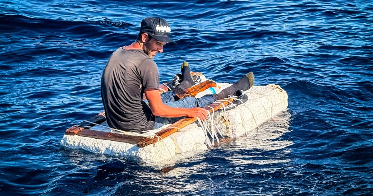 Cuban Man Rescued on Tiny Raft Off Florida Coast Identified as Enrique René Reyes Martínez