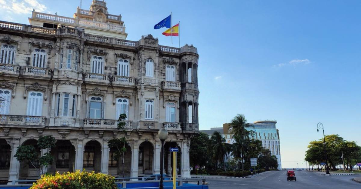 Spanish Consulate in Havana to Open on Weekends in October: Here's Why