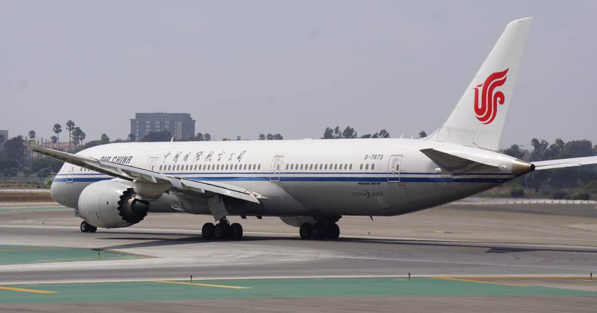 Air China Scraps Another Madrid-Havana Flight: Package Deliveries to Cuba Also Hit