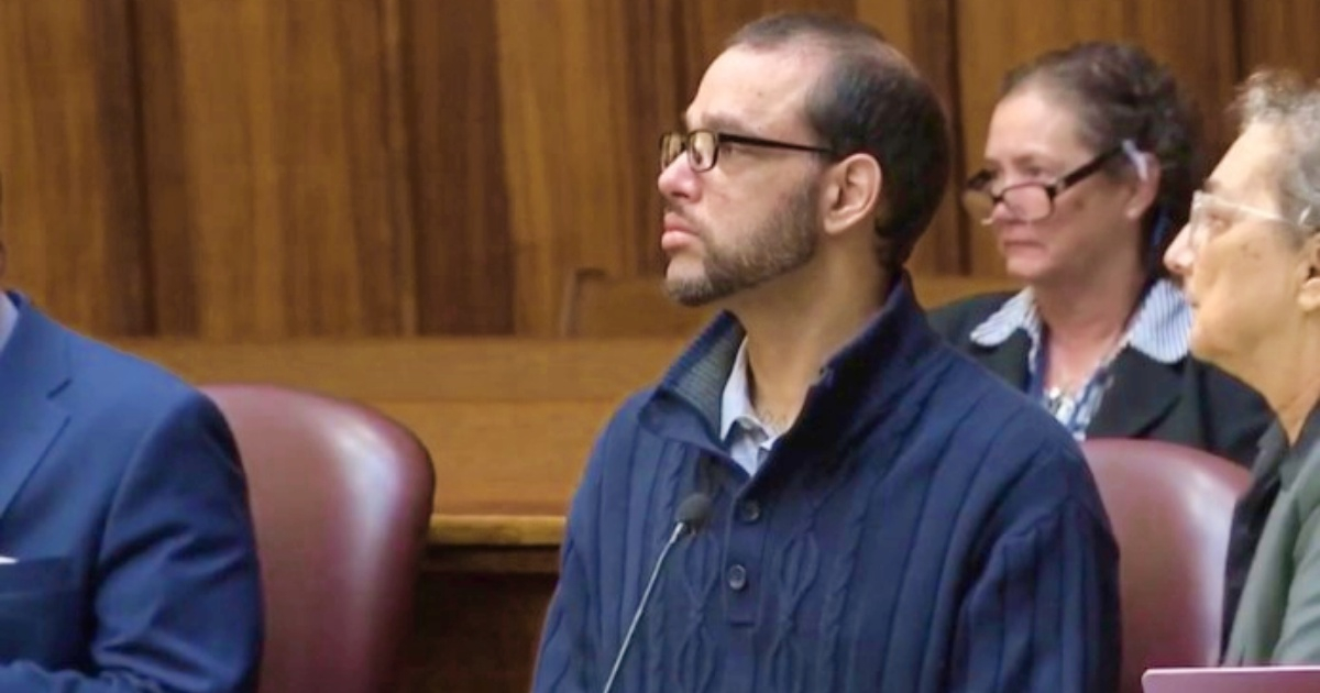 Jury Member Dismissed from Sentencing Trial in Miami Triple Murder Case