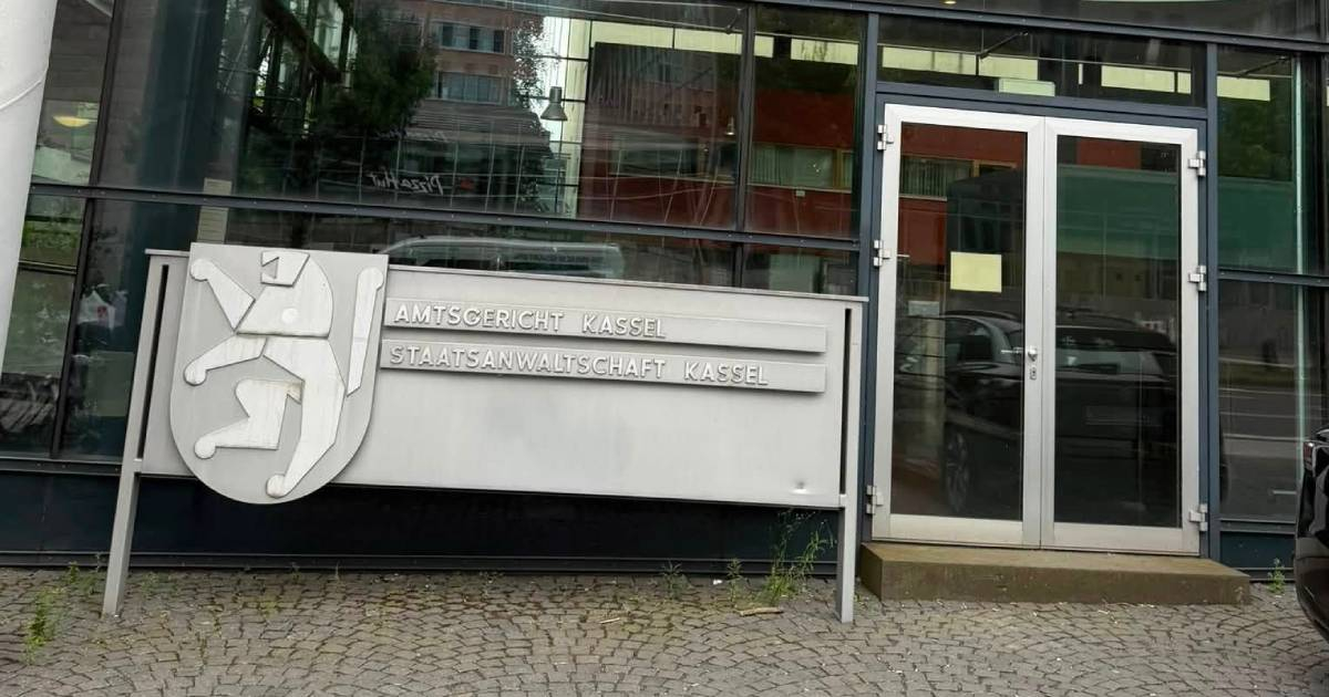 Elderly Cuban Man Jailed in Germany for Months After Stealing Jewelry Worth 7,000 Euros