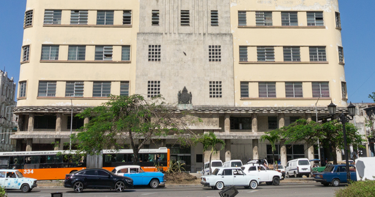 Cuban Prosecutors Seek Up to Four-Year Restrictions for Masons Accused of Currency Trafficking Over $300 Exchange