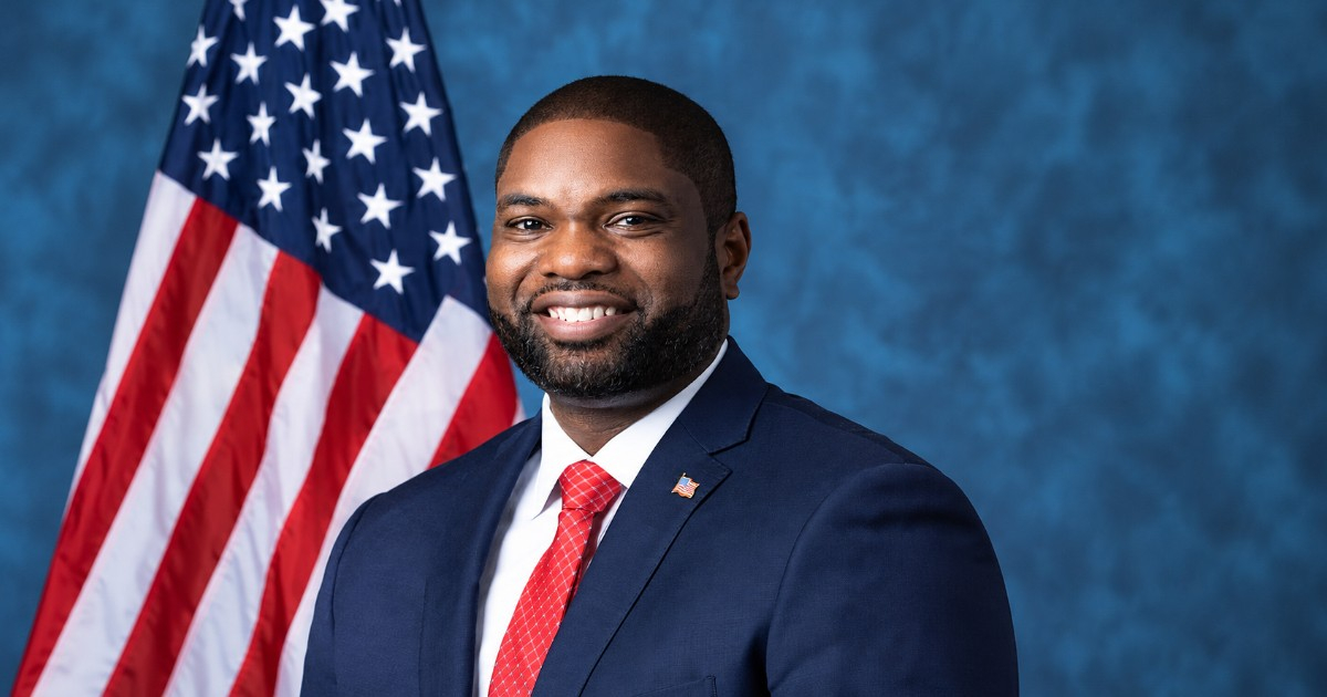 Byron Donalds Defends Cuban-American Vote in Little Havana with Strong Anti-Communist Message
