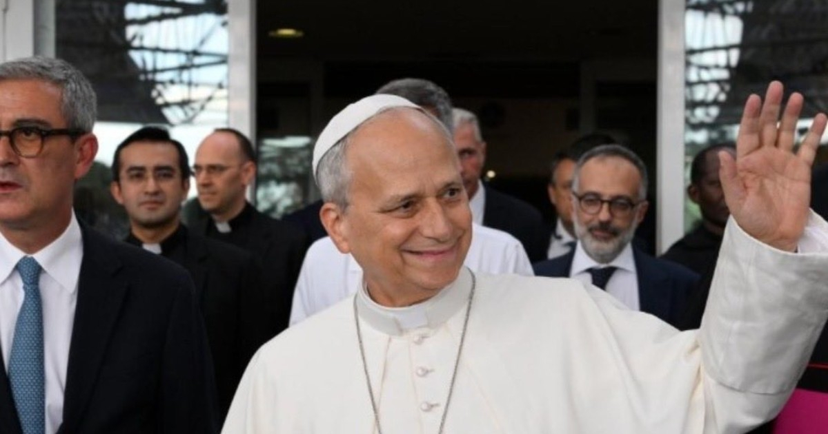 Pope Leo XIV Leaves Hospital Following Lung Cancer Surgery
