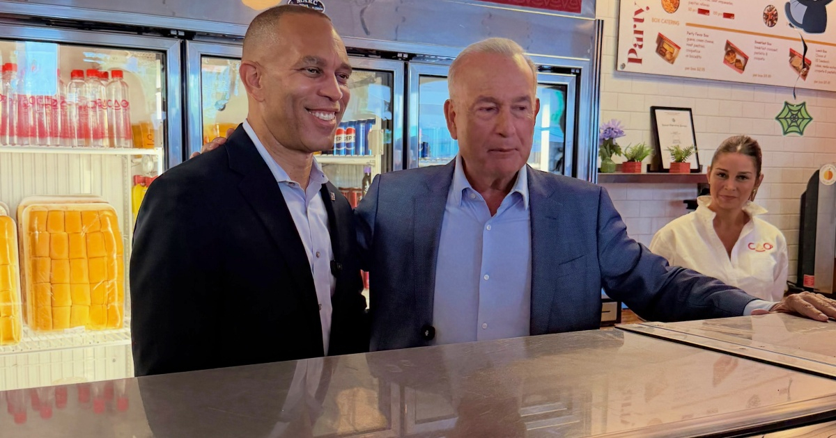 Cuban Bakery in Miami-Dade Responds to Controversy Over Democratic Leaders' Visit