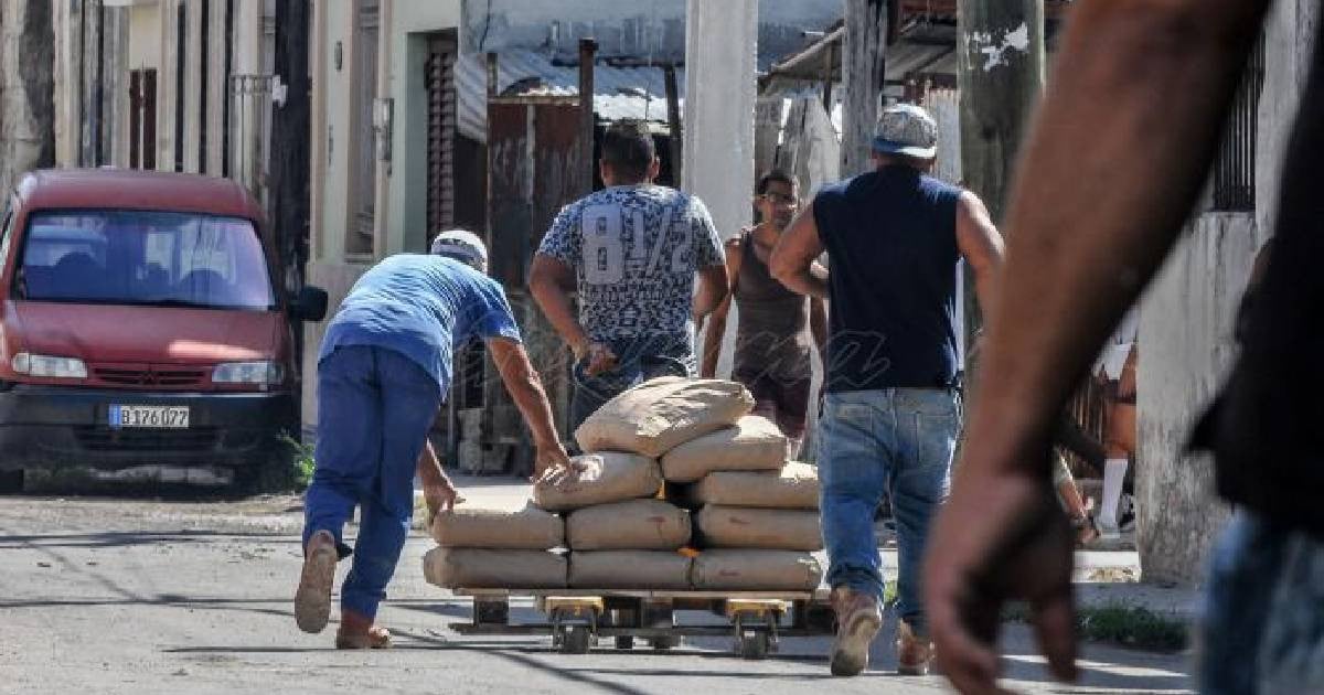 Granma Officials Condemn Price-Gouging Resellers and Call for Wholesale Markets