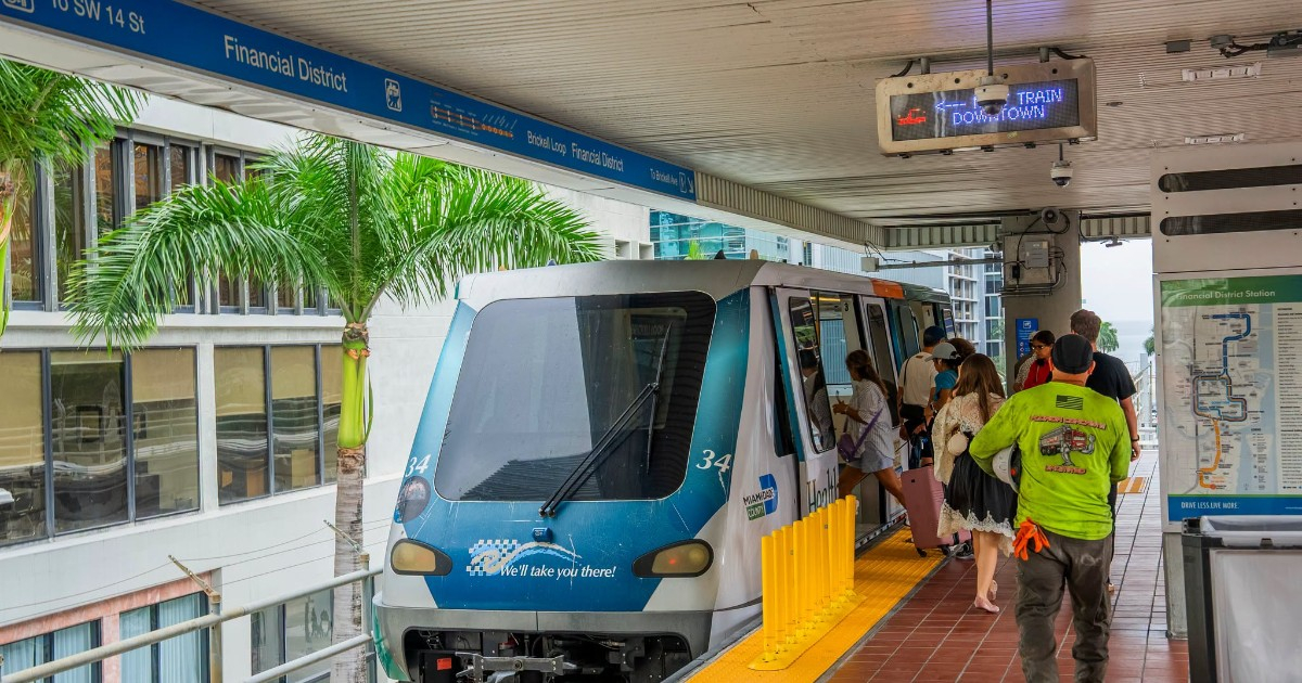 Miami's Metromover Financial District Station Closes for Five Weeks: Brickell Route Adjustments
