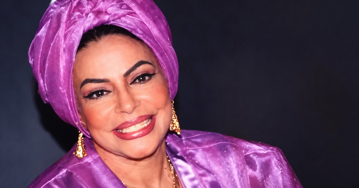 The Passing of Olga Navarro, "The Star of Verses," in Havana
