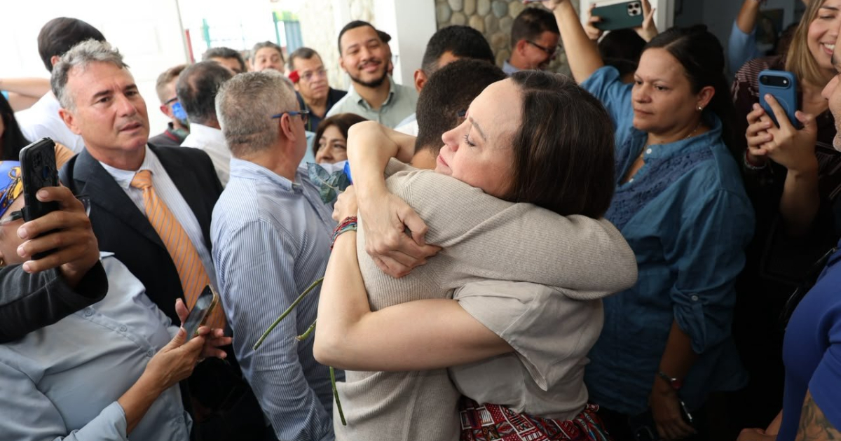 Maria Corina Machado Makes Emotional Return to Vente Venezuela Headquarters in Caracas