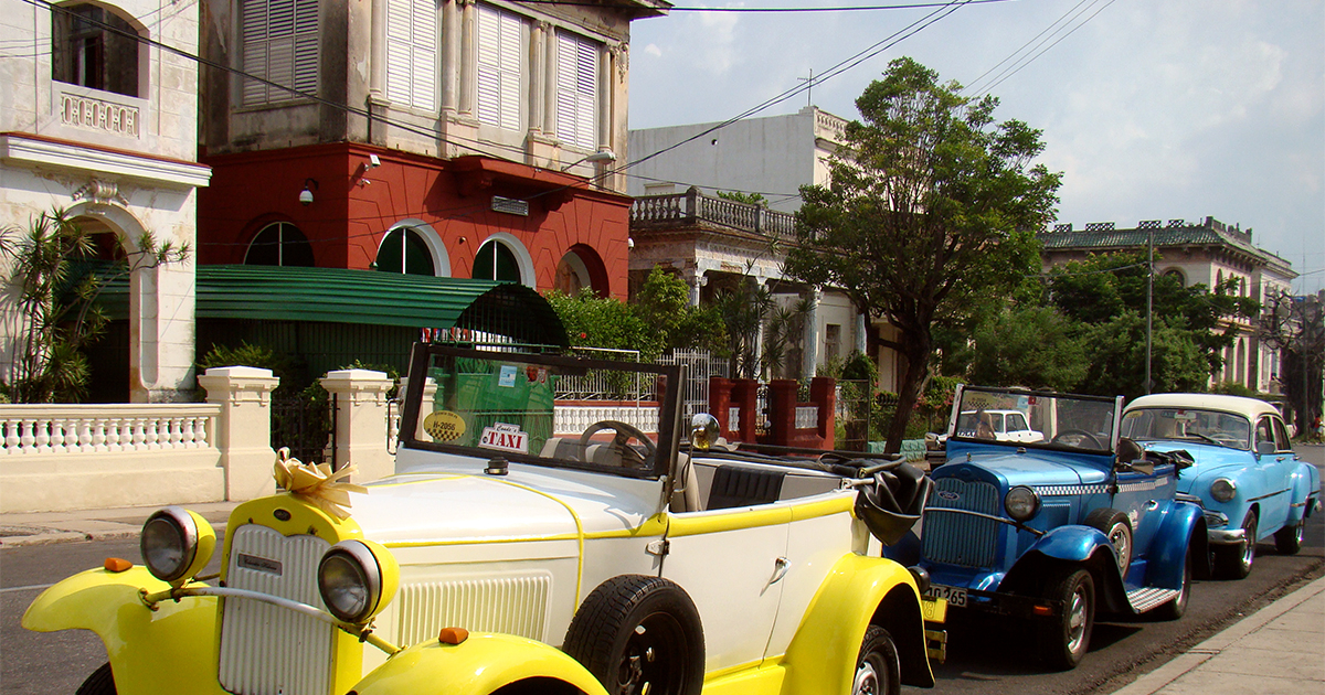 Autos para turismo en la Habana © Cibercuba