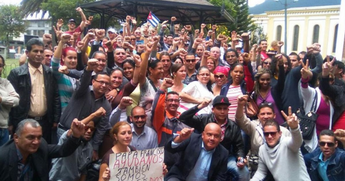  © Revelado contenido de la carta entregada por cubanos en la Embajada de Cuba en Quito