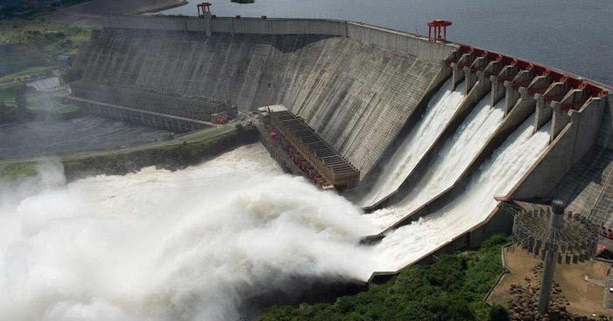  © Nicolás Maduro: "Funcionó la estrategia energética; a partir del lunes no hay más apagones"