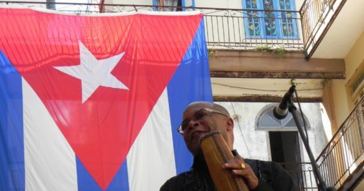 El sonero es uno de los músicos más populares de Cuba © Adalberto Álvarez Foto: Cubadebate