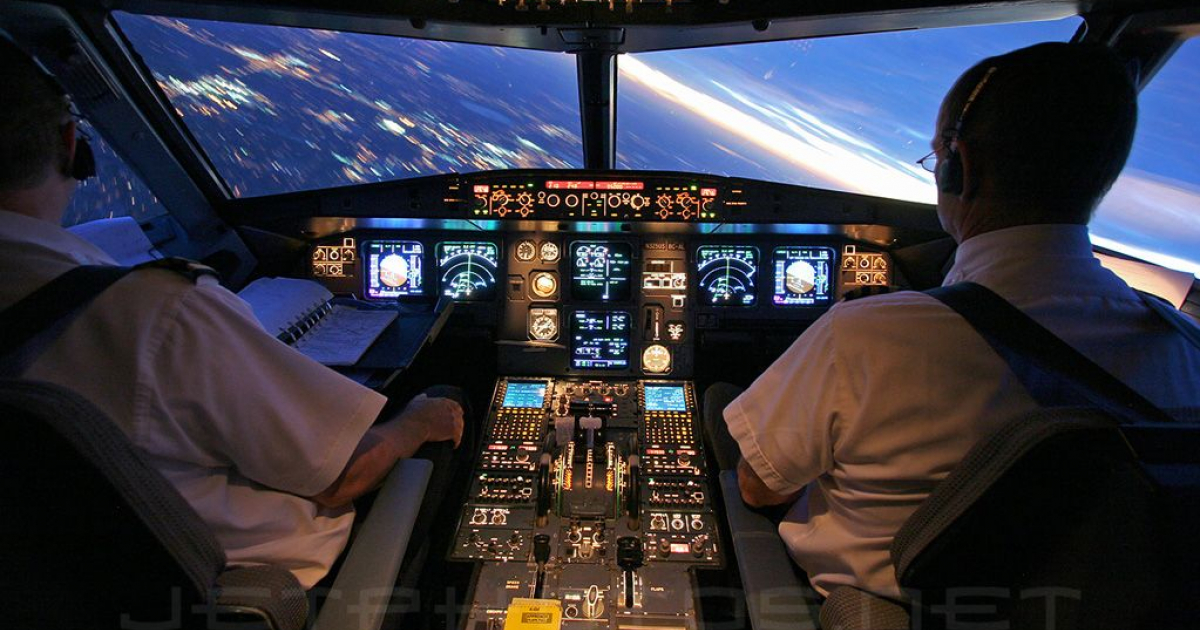 Cabina del Airbus A320 © 