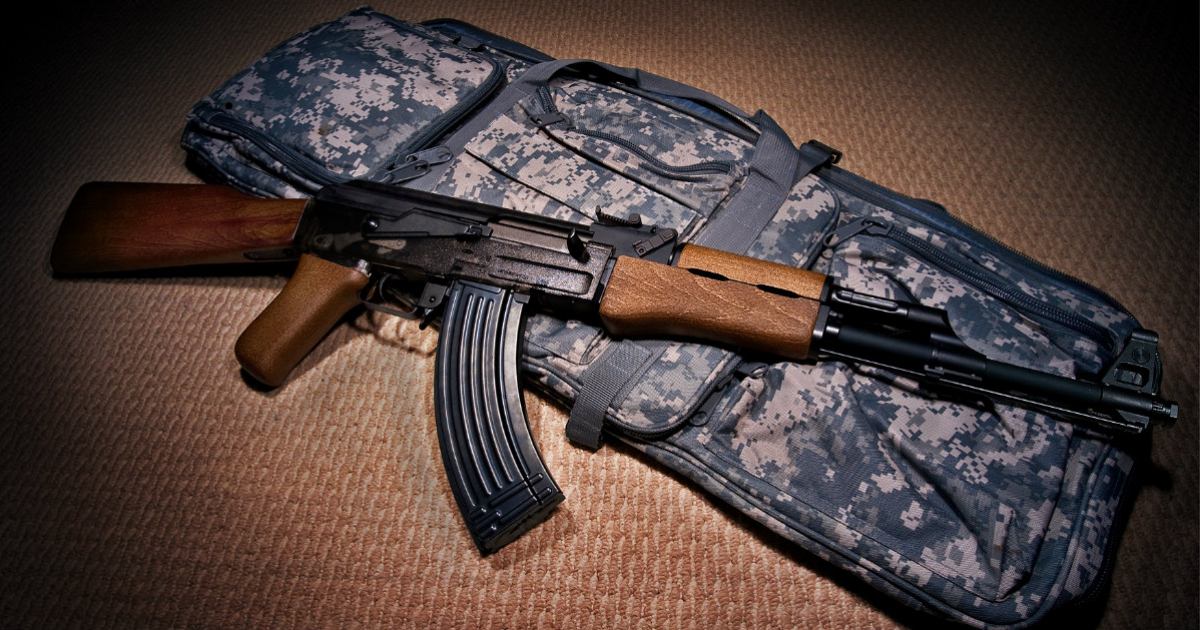 AK-47 © Flickr/Brian.Ch