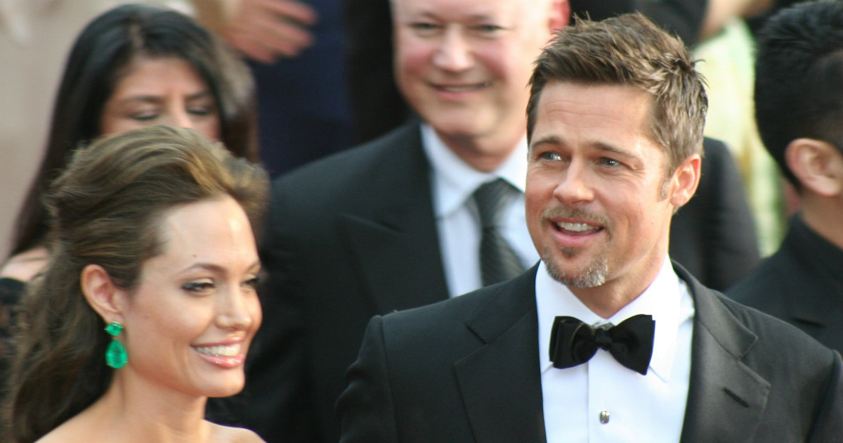 Angelina Jolie y Brad Pitt juntos en un acto social © Wikipedia