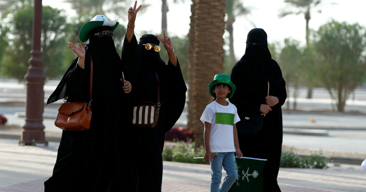 Mujeres con velo integral en Arabia Saudí. © Jean Bosco Sibomana / Flickr