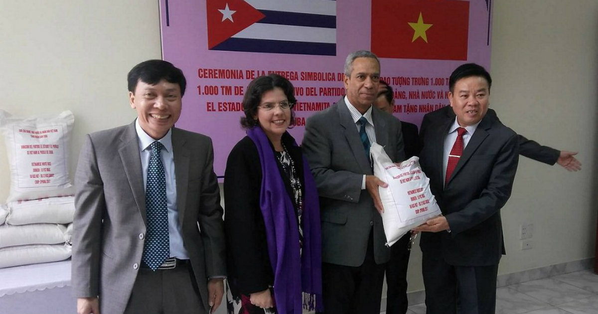 Vietnam dona a Cuba mil toneladas de arroz © Twitter/EmbaCuba-Vietnam