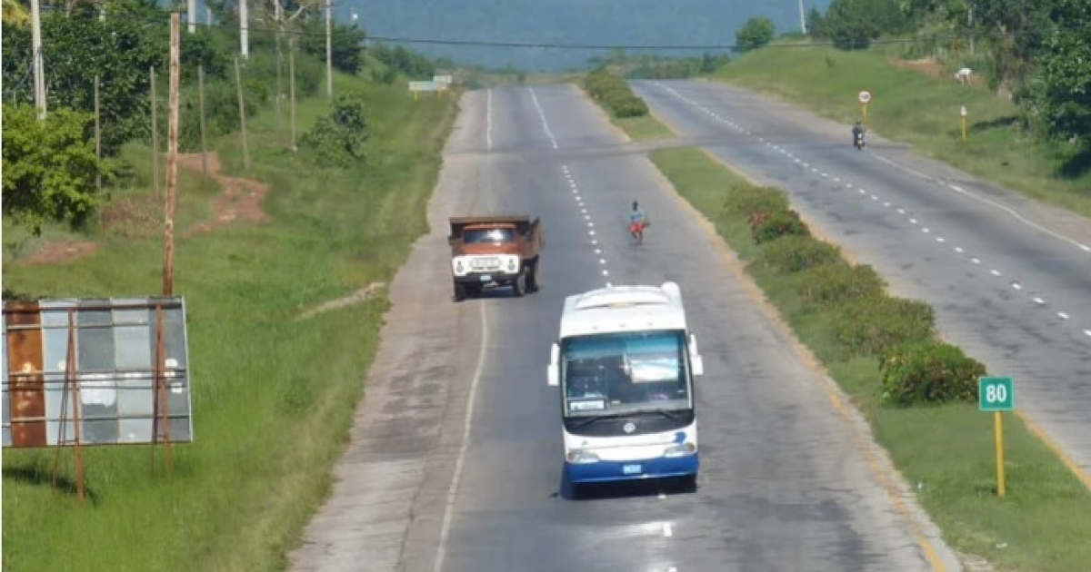 Imagen de archivo de la Autopista Nacional de Cuba © Todocuba