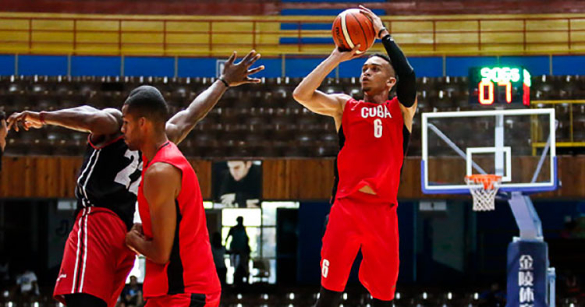 Selección cubana de baloncesto © Jit / Calixto N. Llanes