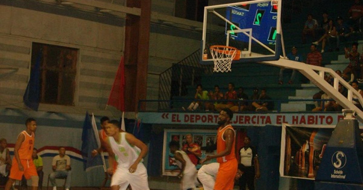 Final Ciego de Ávila-Villa Clara © Baloncesto/JIT