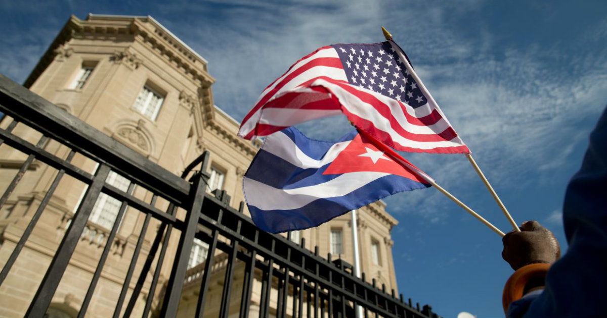 La bandera de Cuba y la de Estados Unidos © Abc