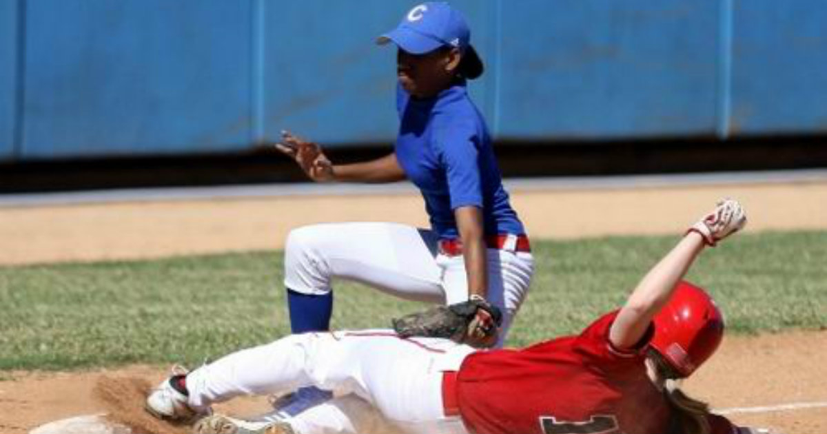 Selección femenina de béisbol de Cuba © Radio Rebelde/Otmaro Rodríguez