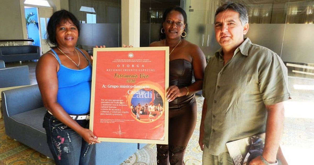 Caijide © Otorgan en Camagüey reconocimiento a grupo que rescata tradiciones haitianas
