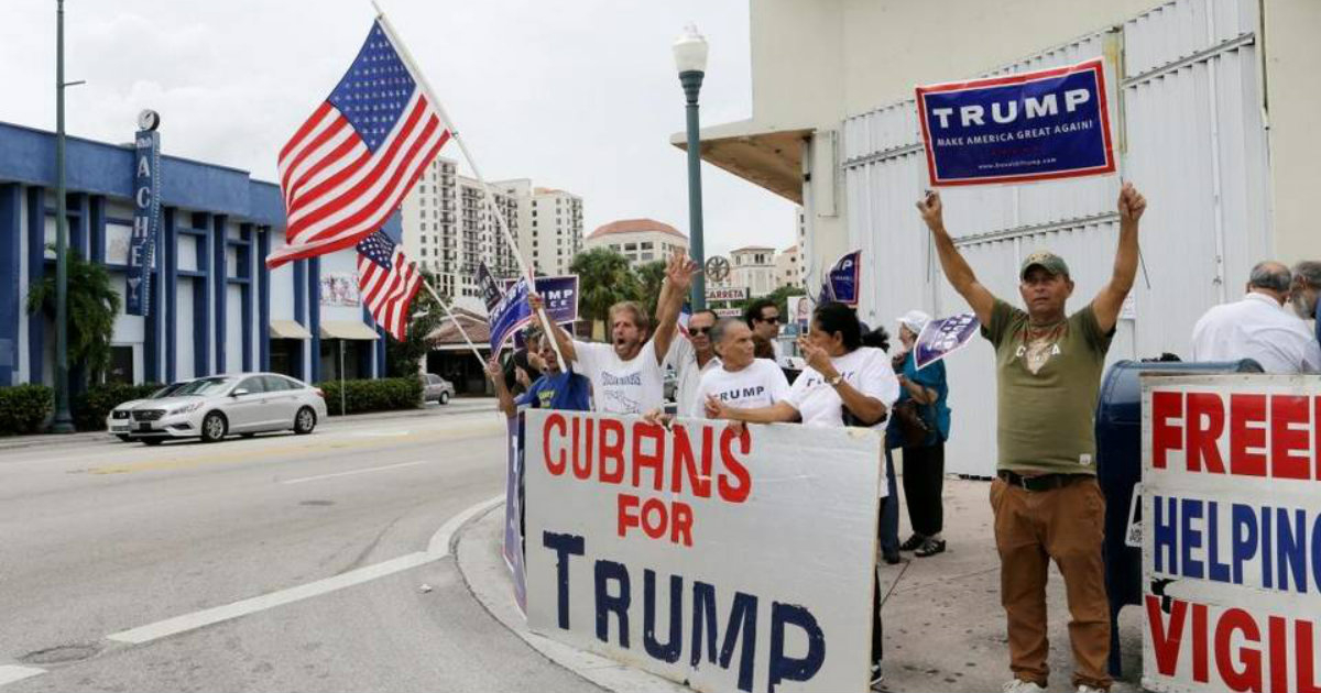 Cubanos de Trump. © Cubanet.