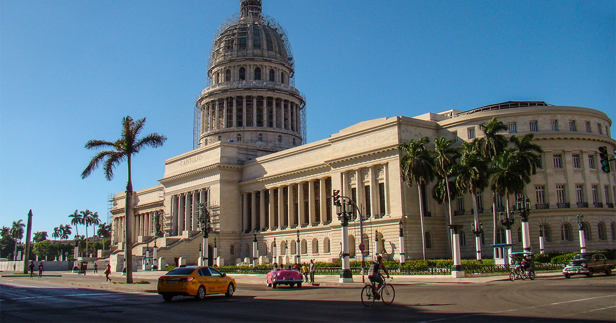 Exteriores del Capitolio en La Habana © CiberCuba
