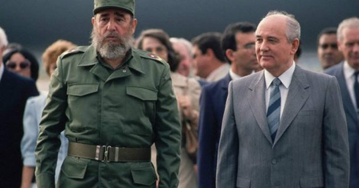 Fidel Castro y Gorbachov en la visita del dirigente soviético © 14ymedio