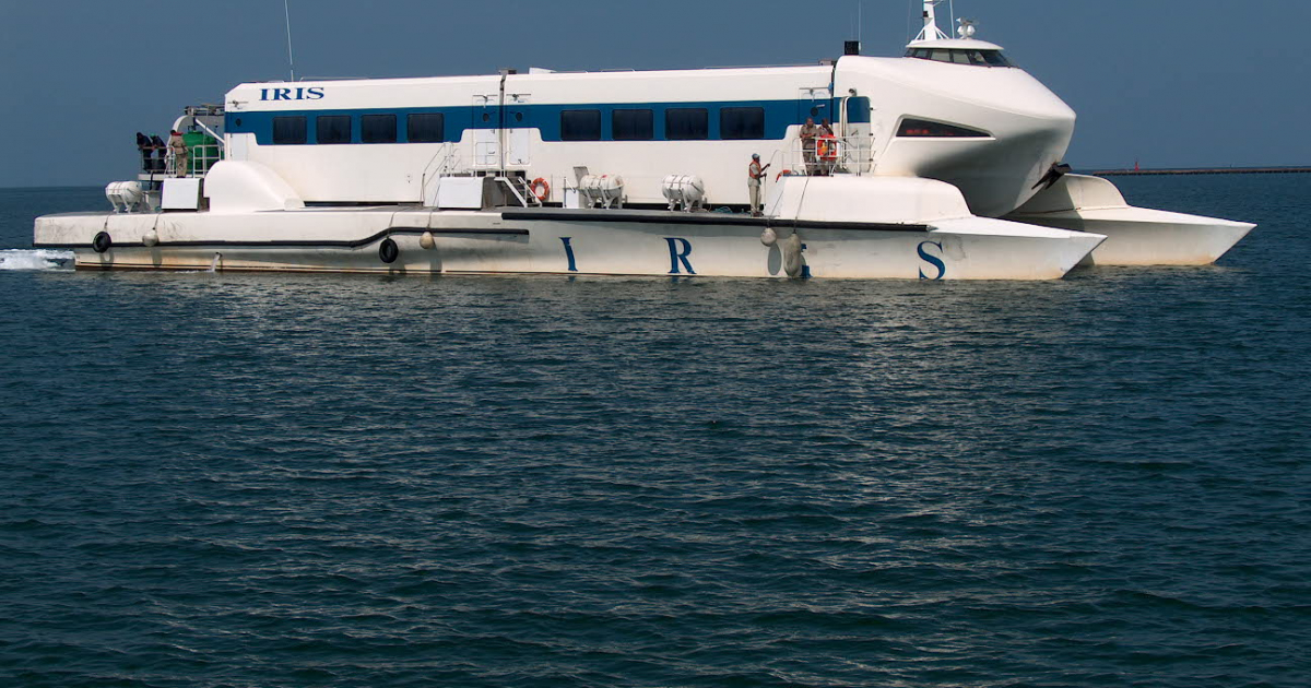 Catamarán Isla de la Juventud © practicosdecuba.transnet.cu