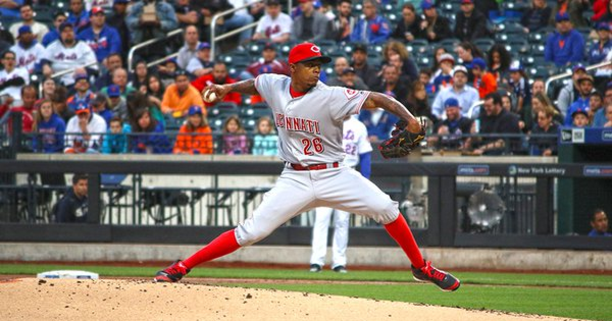 Raisel Iglesias está lesionado © Cincinatti Reds/Twitter