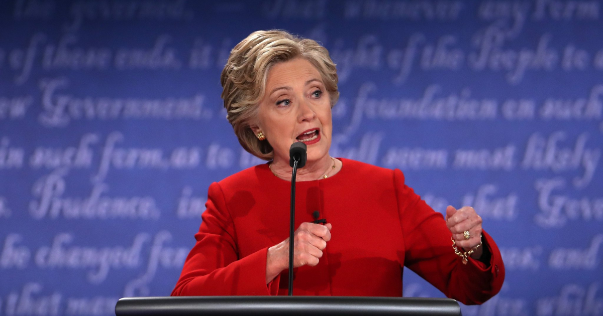 Hillary en el primer debate © Twitter / Diario El Heraldo