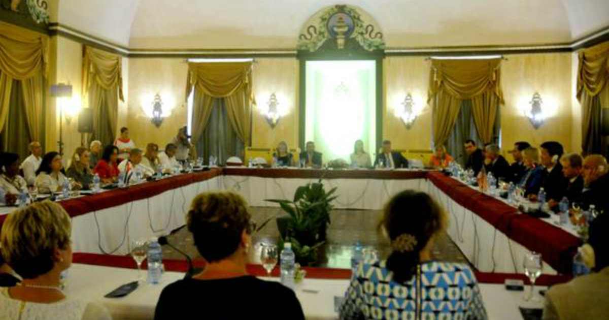 Procuradores de EE.UU. y representantes de la Fiscalía General de la República de Cuba © ACN