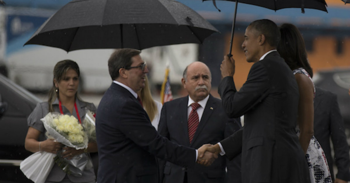 Barack Obama recibido en su llegada en territorio cubano © Cubadebate