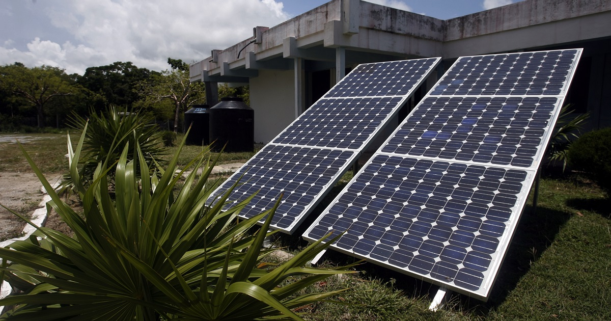 Paneles Solares en Cuba © Trabajadores