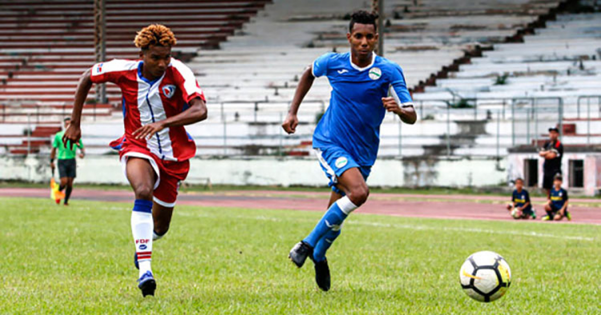 Cuba, fútbol sub-20 © Jit / Roberto Morejón