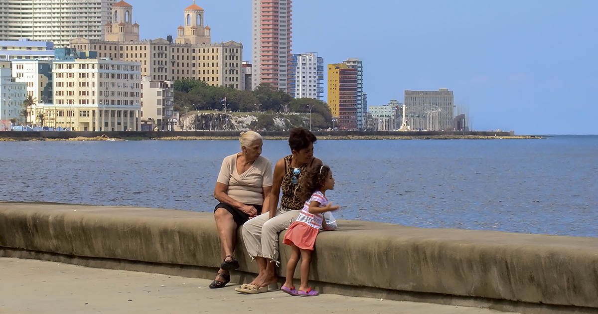 Familia cubana © CiberCuba