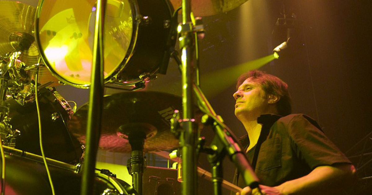 Dave Lombardo tocando con la popular banda Slayer © Wikimedia Commons