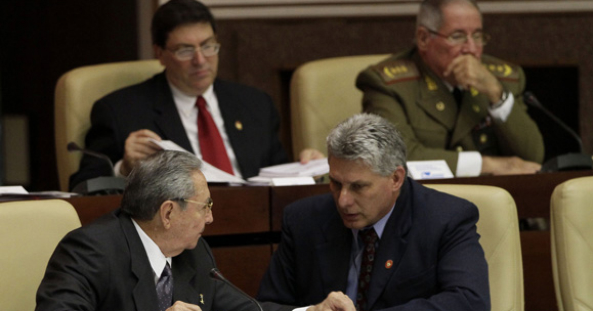 Raúl Castro y Miguel Díaz-Canel © Cubadebate / Ismael Francisco