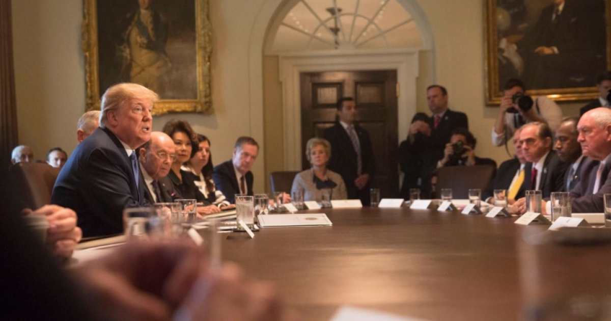 Donald Trump reunido con su equipo en la Casa Blanca © Twitter / Donald Trump