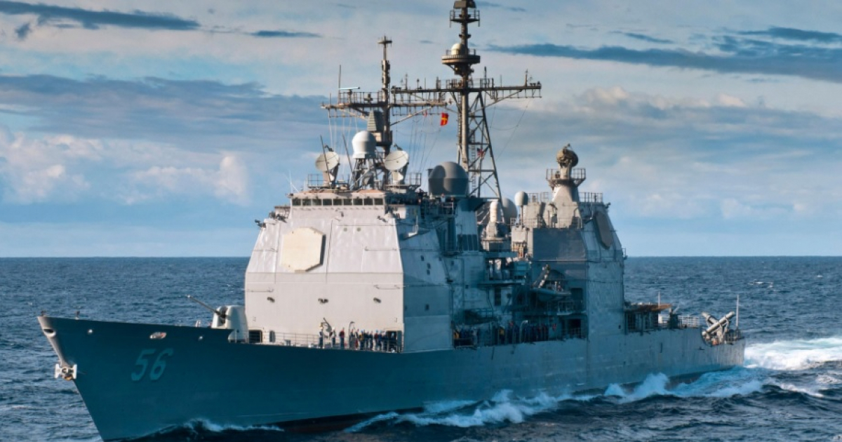Buque de guerra estadounidense desplazándose a territorio chino © Twitter / U.S. Navy